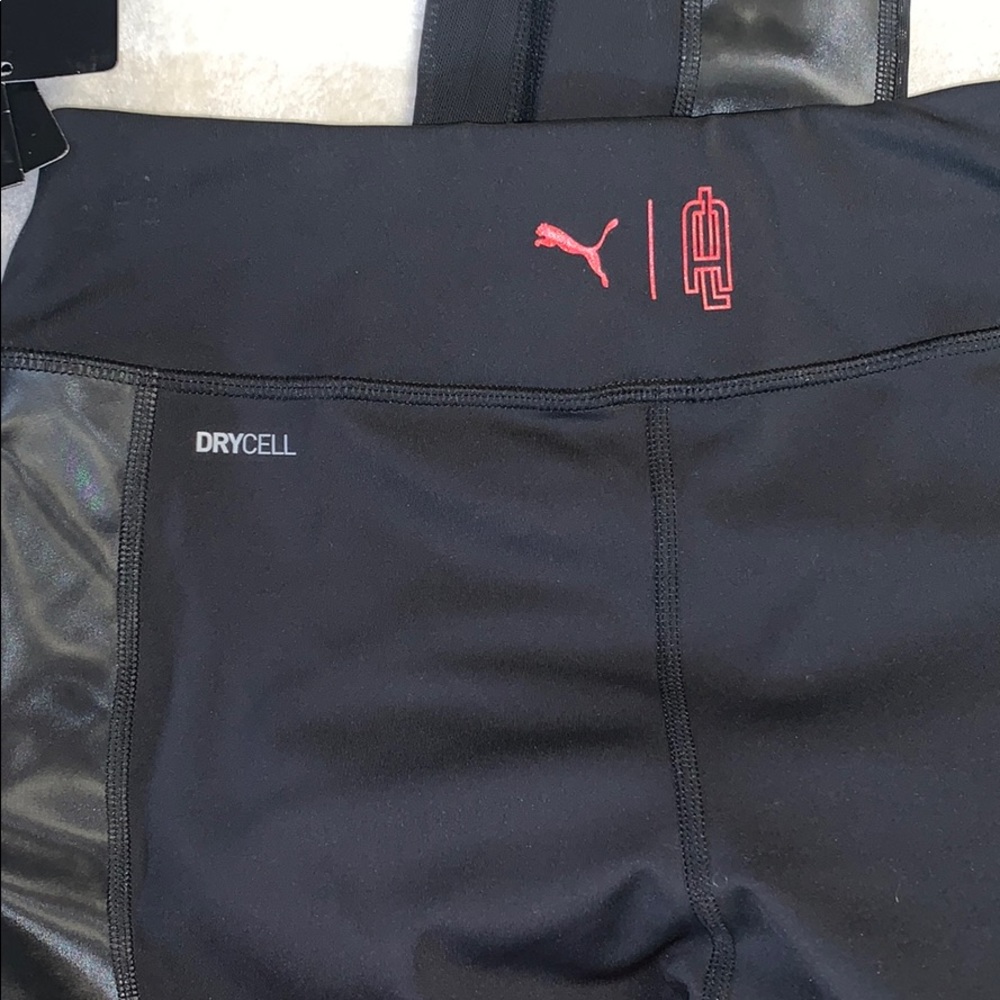 ❌SOLD OUT 🖤PUMA LEGGINGS🖤 - Picture 6 of 7